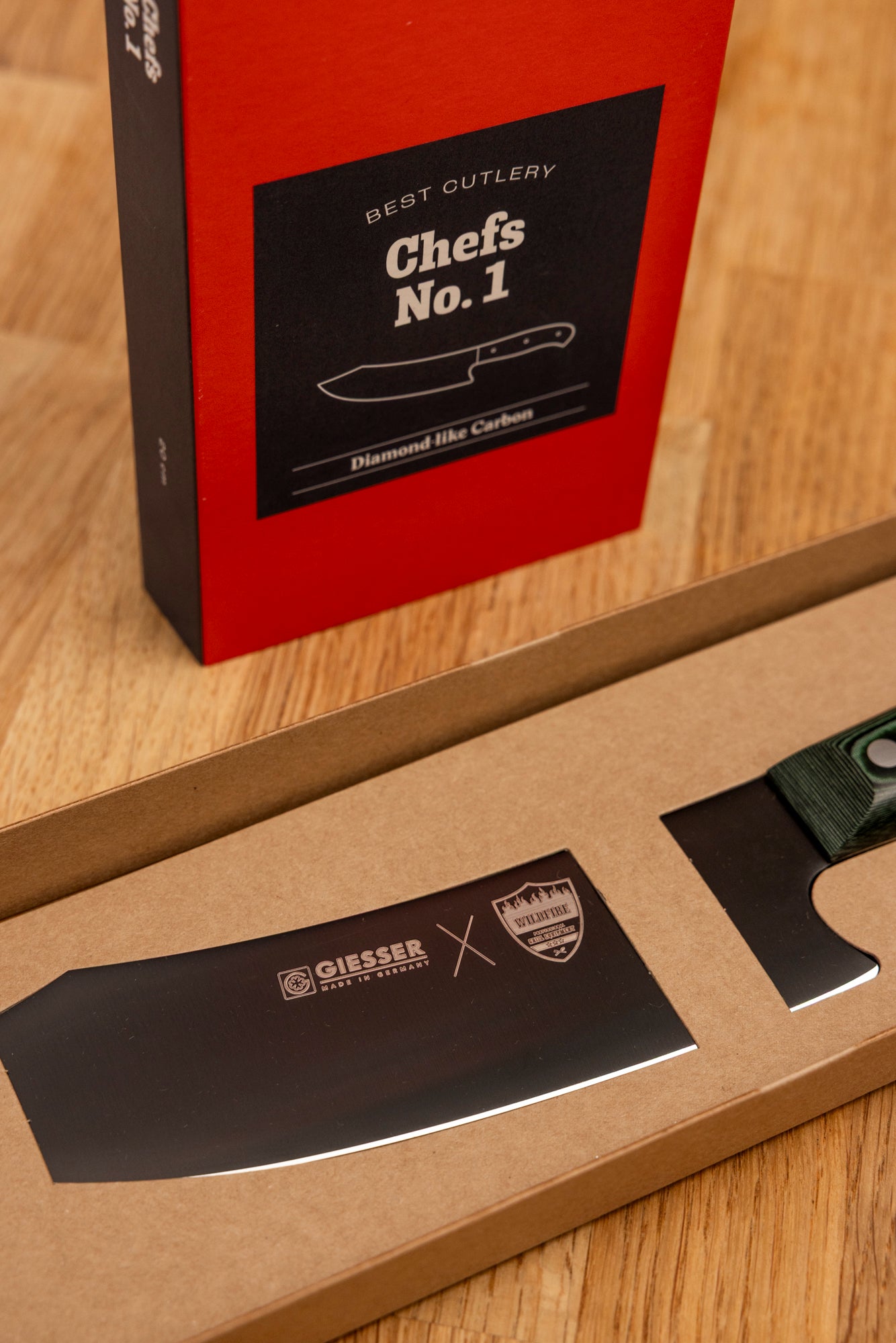 Wildfire X Giesser Küchenmesser mit DLC Beschichtung - Chefs No. 1