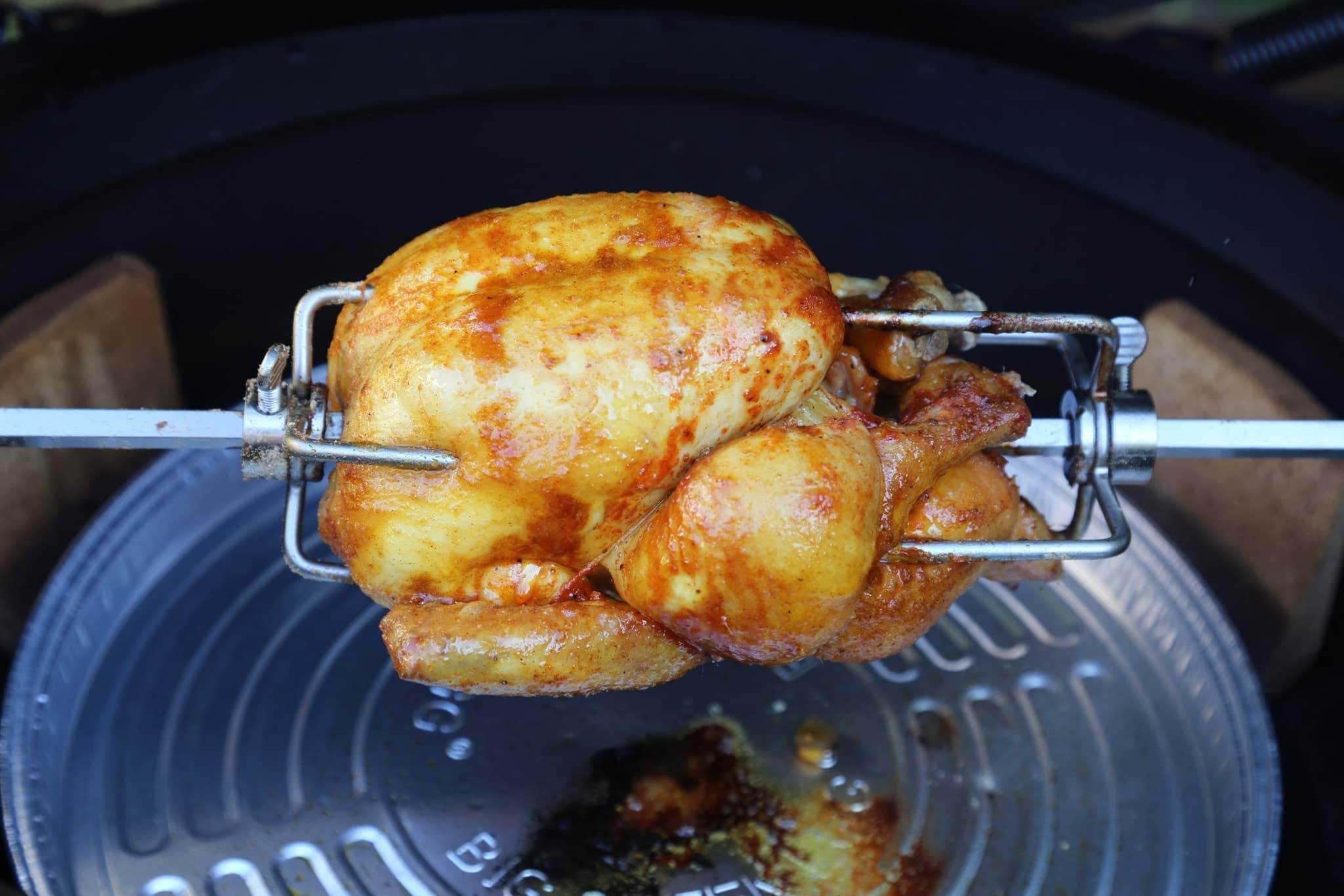 LetzQ Rotisserie für das Big Green Egg
